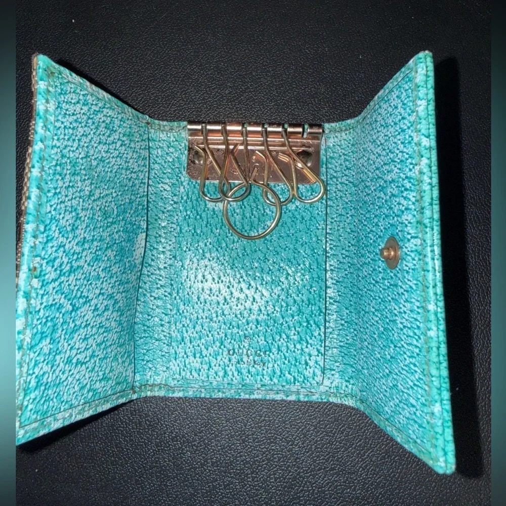 Gucci Canvas Key Case with Turquoise Trim and Gold Studs (COA included) - Picture 2 of 12